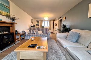 Living Room - click for photo gallery